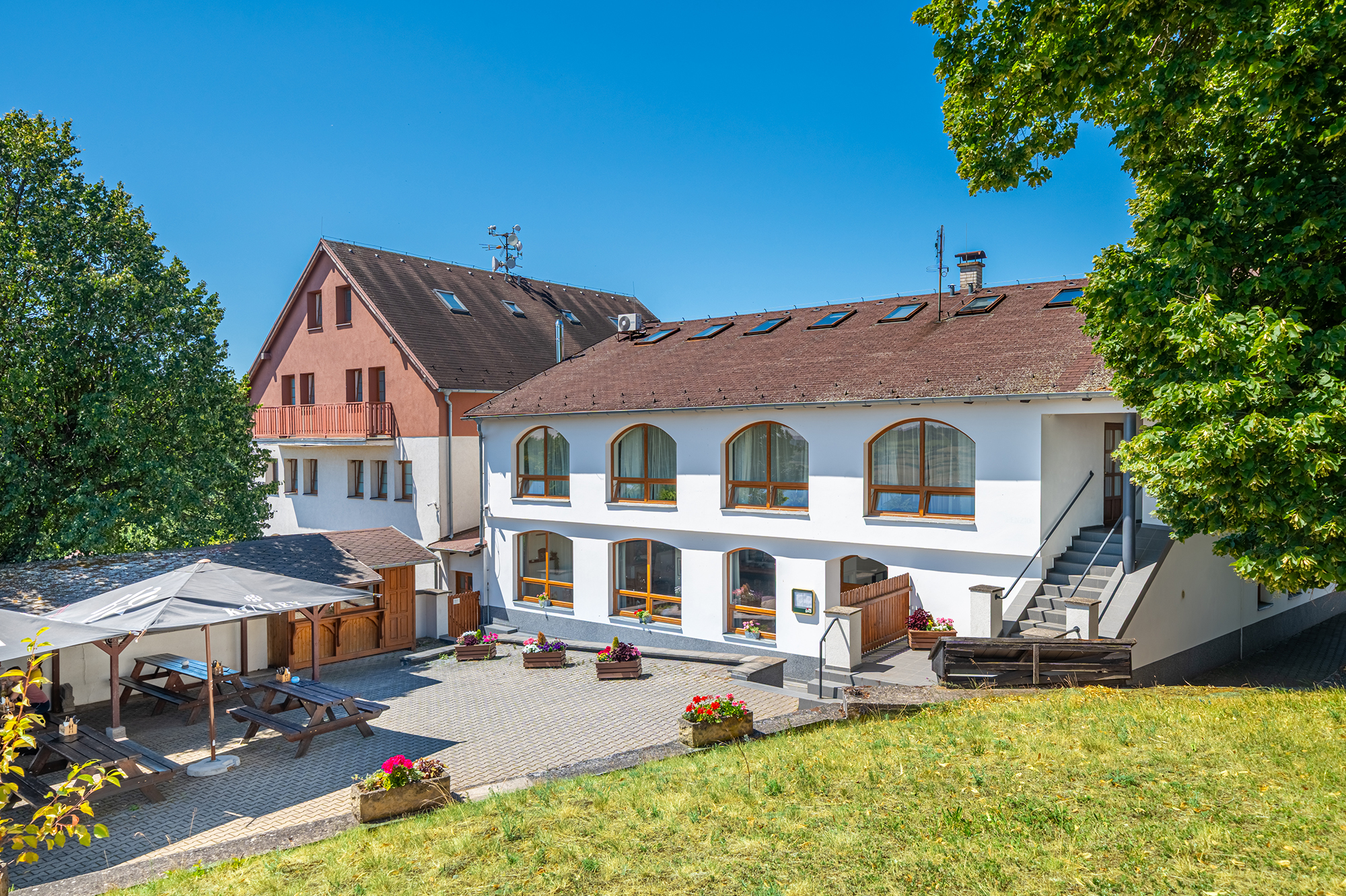Restaurace a penzion Dubičky – foto 1